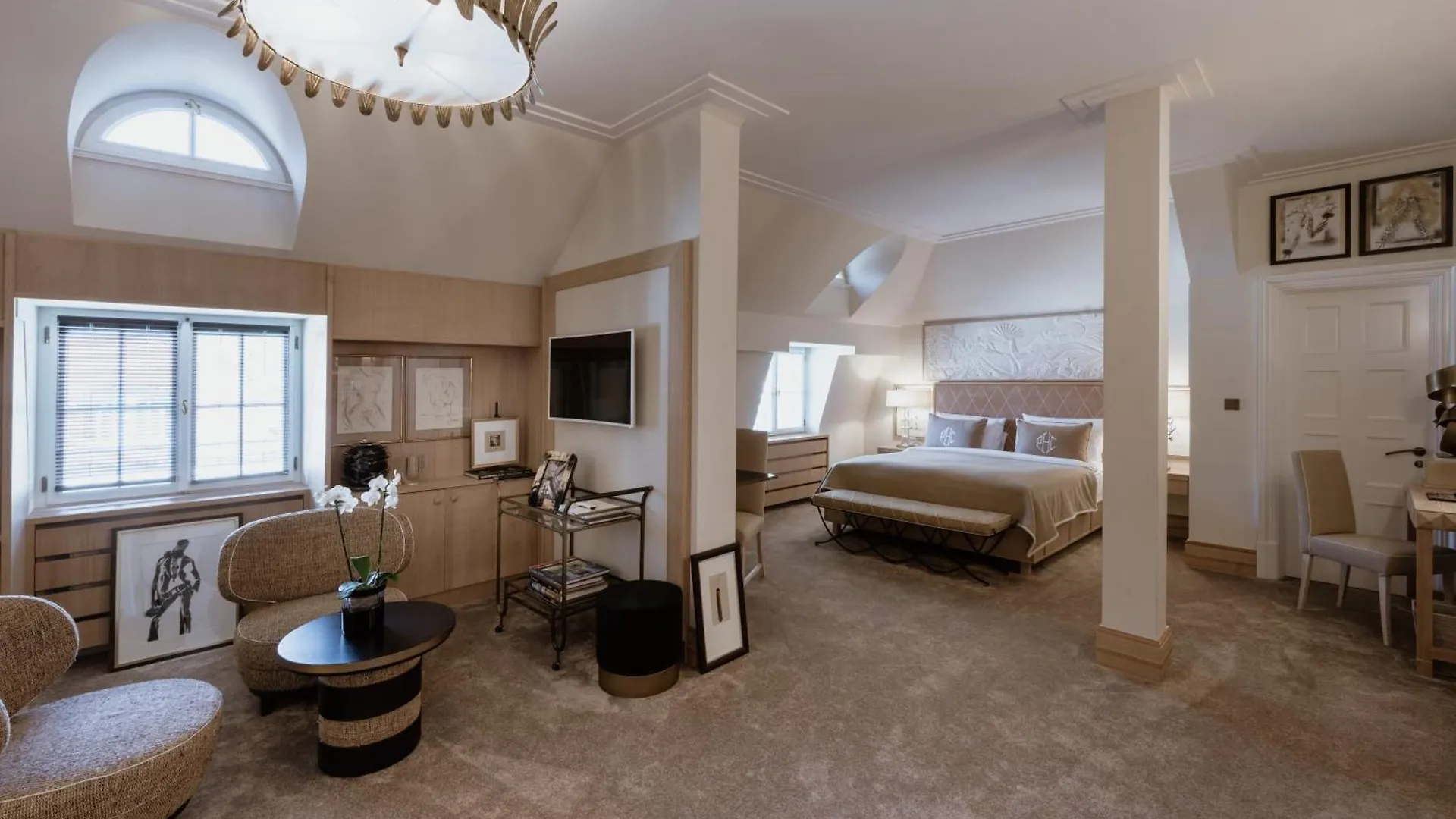Schlosshotel Berlin by Patrick Hellmann Deutschland