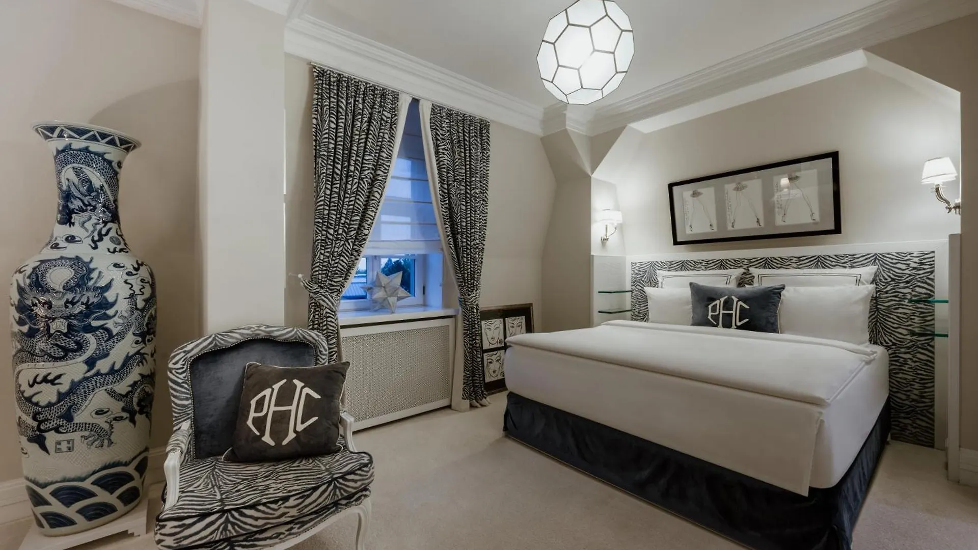 Schlosshotel Berlin 5*,  Germany