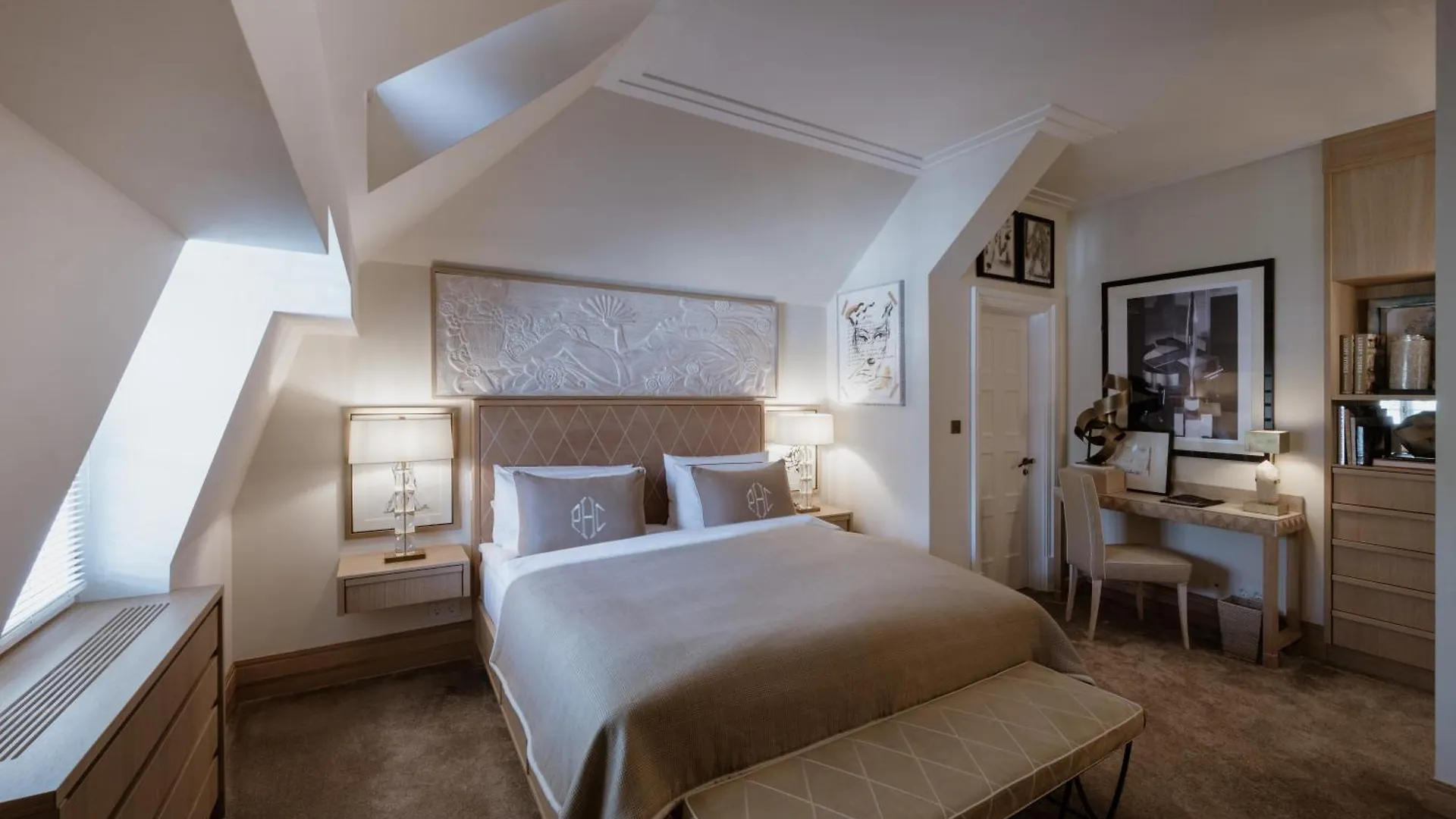 Schlosshotel Berlin 5*,  Germany